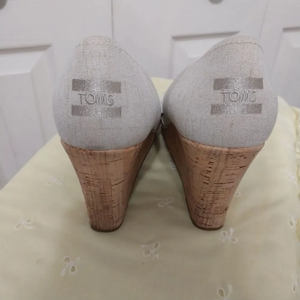 TOMS Michelle Canvas Espadrille Peep Toe Wedge Pump in Natural Size 10W